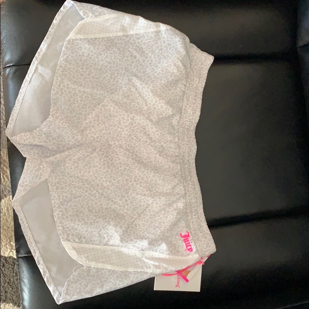 Women shorts juicy